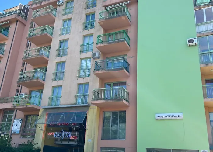 Nesebar City Apartment נסבר